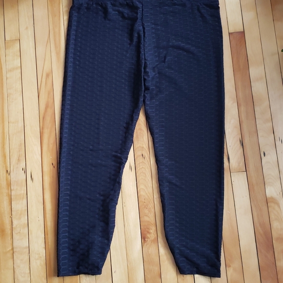 Doubleju high waisted textured leggings 3XL - Picture 3 of 6